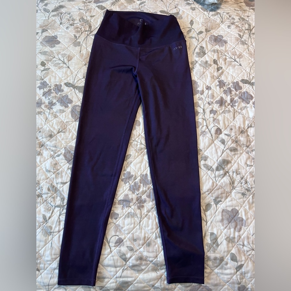 AR-33 Women’s Purple Active Leggings